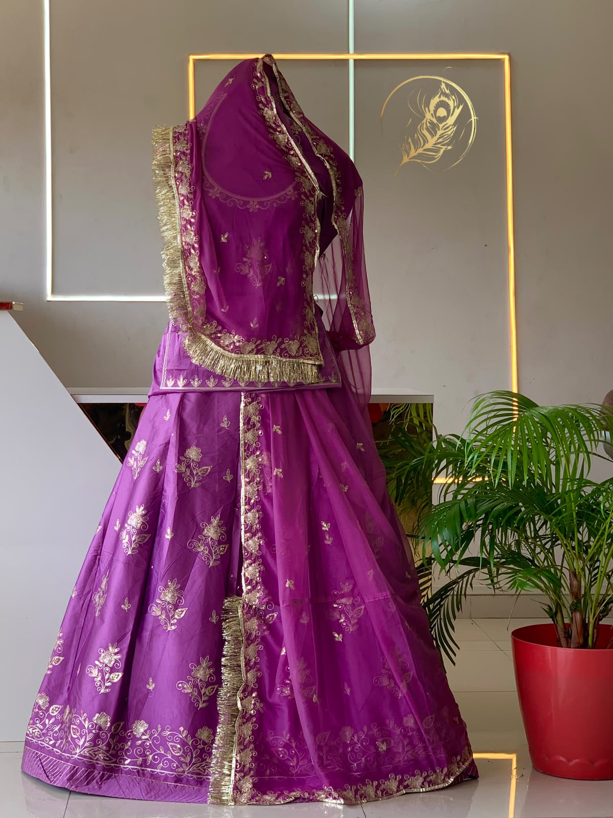 SATIN POSHAK