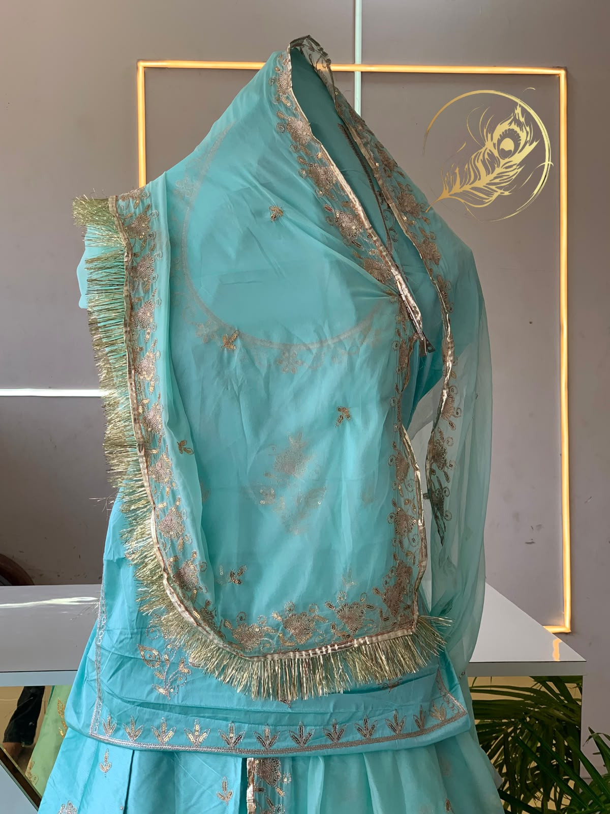 SATIN POSHAK