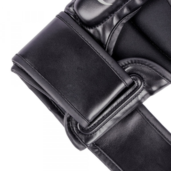 CHIZLD IMPACT SPARRING GLOVES