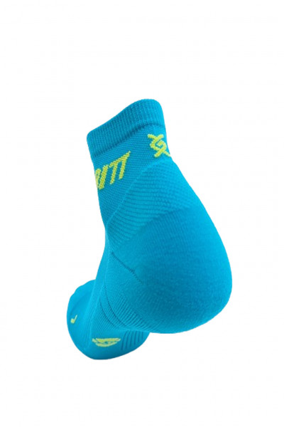 GAMBITT DISTANCE COMPRESSION LOW-CUT SOCKS