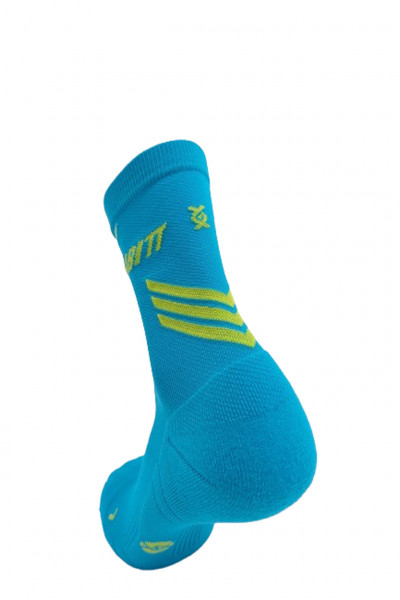 GAMBITT DISTANCE COMPRESSION SHORT SOCKS