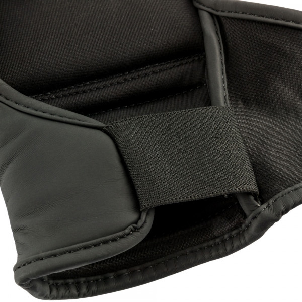 UFC TONAL MMA TRAINING GLOVE