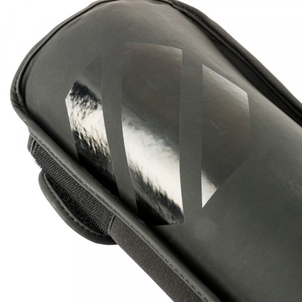 UFC TONAL TRAINING SHIN GUARD
