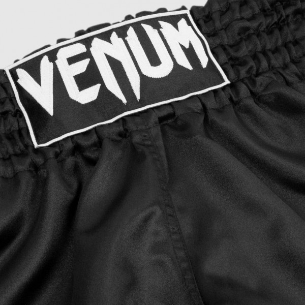 VENUM CLASSIC MUAY THAI SHORTS