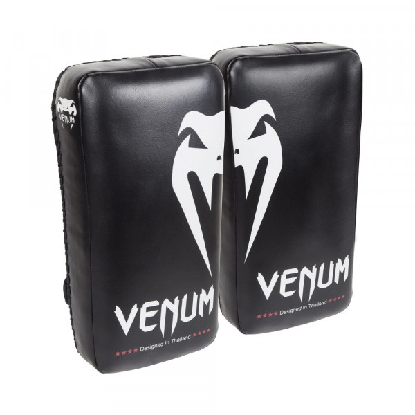 VENUM GIANT KICK PADS (PAIR)