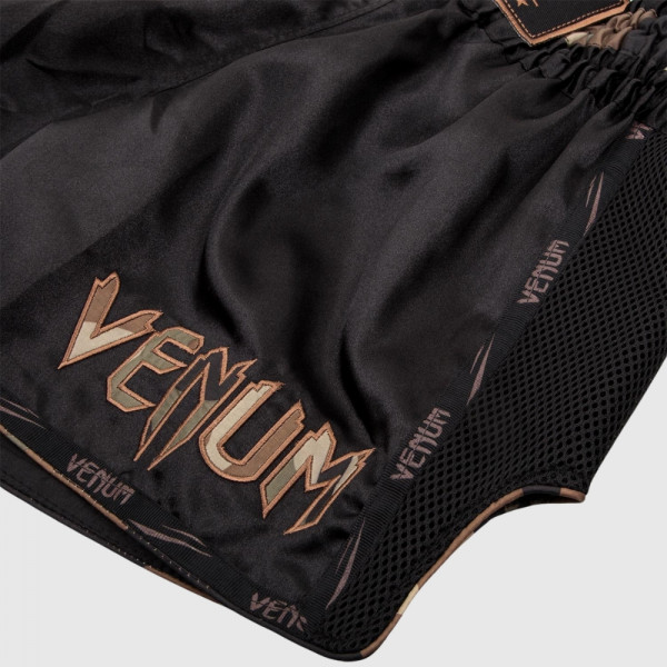 VENUM GIANT MUAY THAI SHORTS