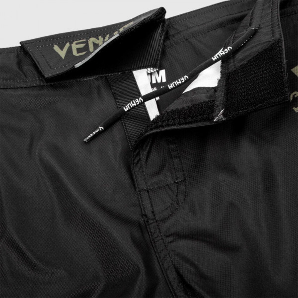 VENUM SIGNATURE FIGHTSHORTS