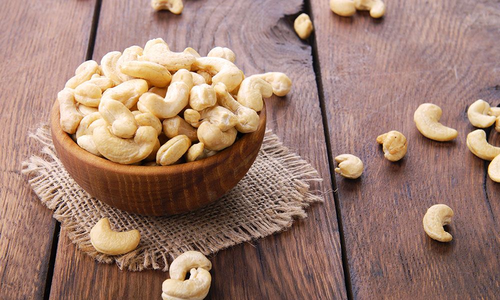 Cashew Nuts: Nutrition and Health Benefits You Didn't Know About
