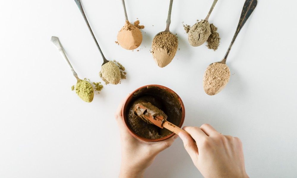 5 Amazing Herbal Powders for Body, Skin and Hair Health