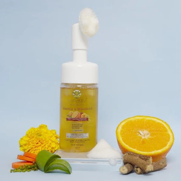 Orange marigold mild foaming face cleanser with silicon brush - 100 ml