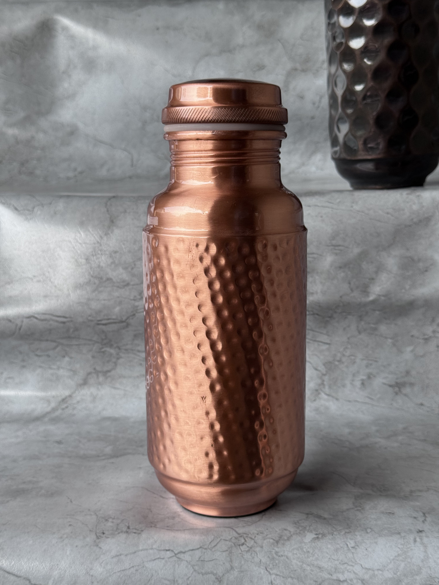 Amrut Kalash Full Spotted Copper Bottle 1500 Ml - 1 U