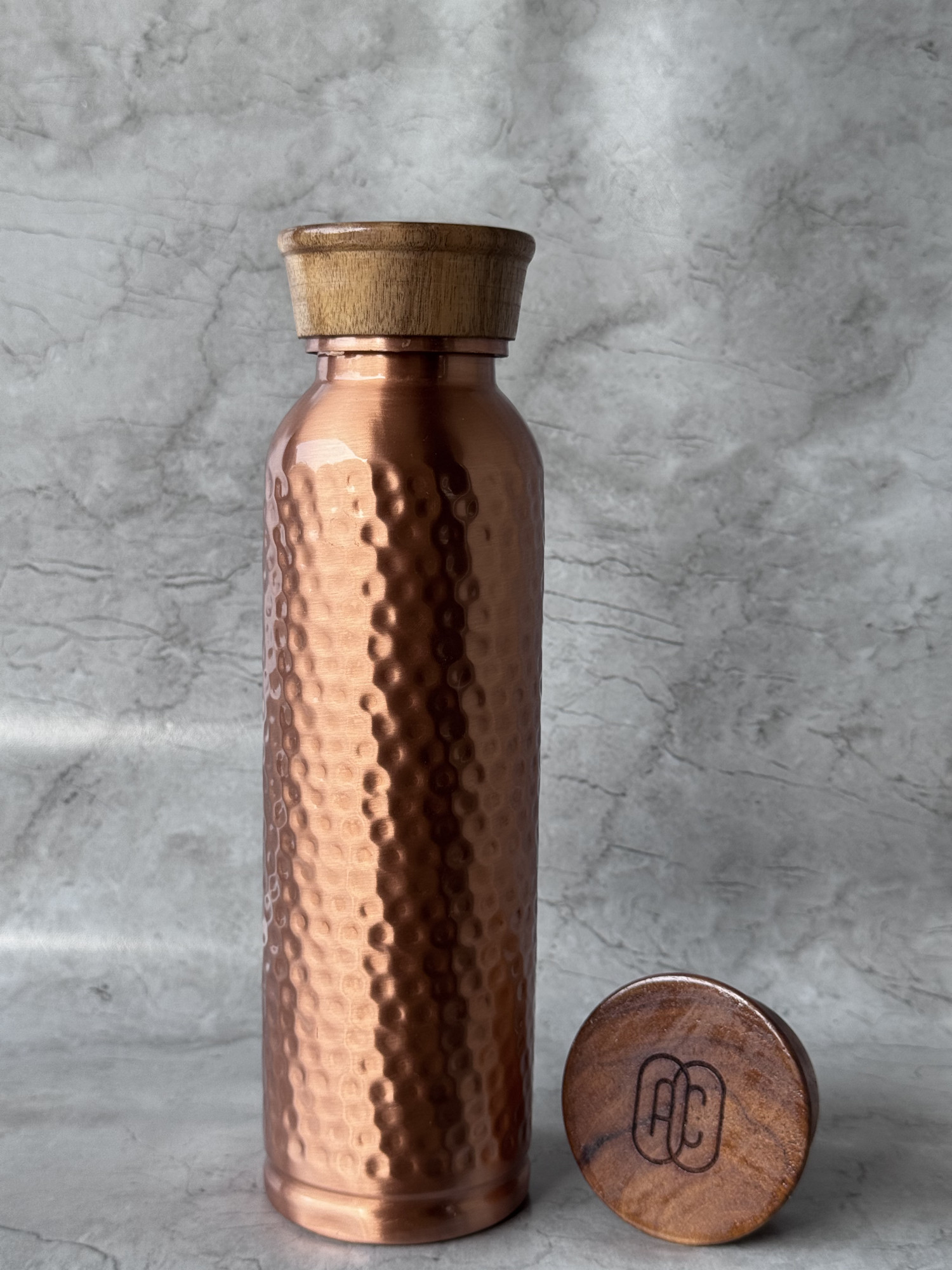 Ac Tulsi Full Spotted Copper Bottle 1000 Ml - 1 U