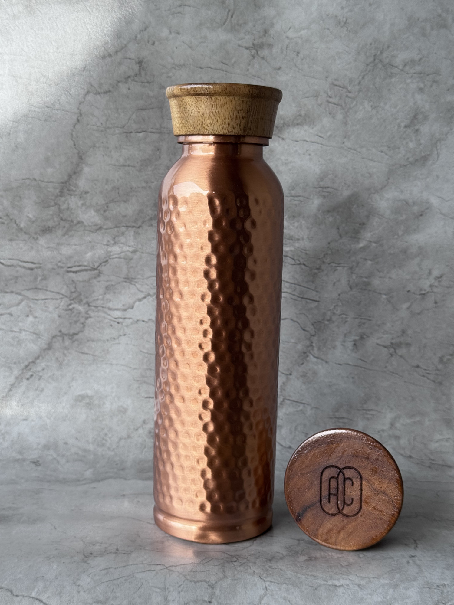Ac Tulsi Full Spotted Copper Bottle 1000 Ml - 1 U