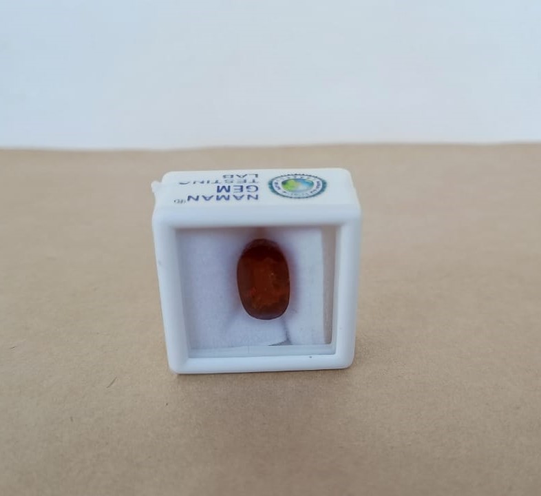 Natural Gomed Hessonite Stone
