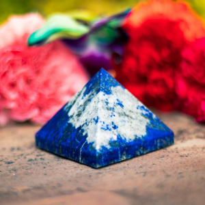Image of Lapis Lazuli Pyramid for ( Luck &amp; Self Awareness)