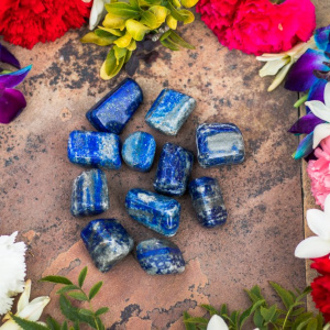 Image of Lapis Lazuli Stone Tumbles (Pack of 100 Grams)