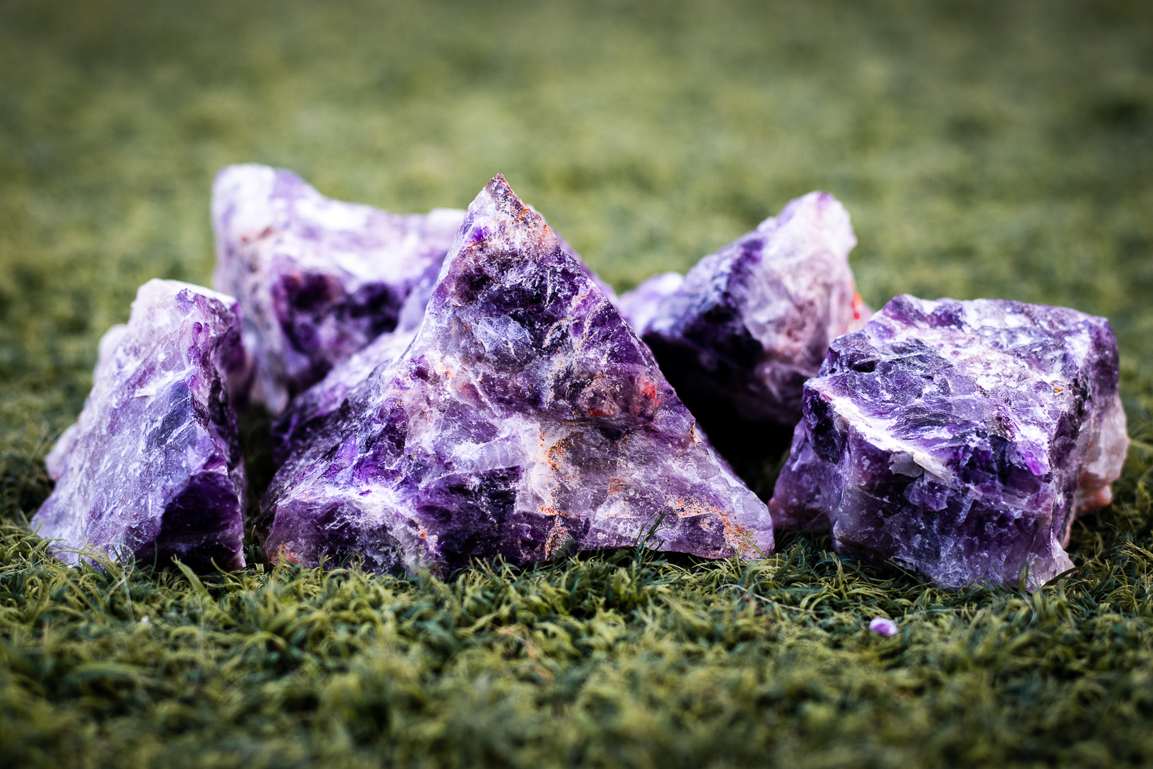 Raw Amthetyst Stones - Good for skin constructive thinking future