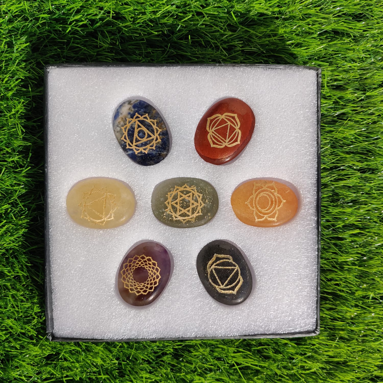 Vastu 7 Chakra Meditation Stone Box - For meditation over all peace