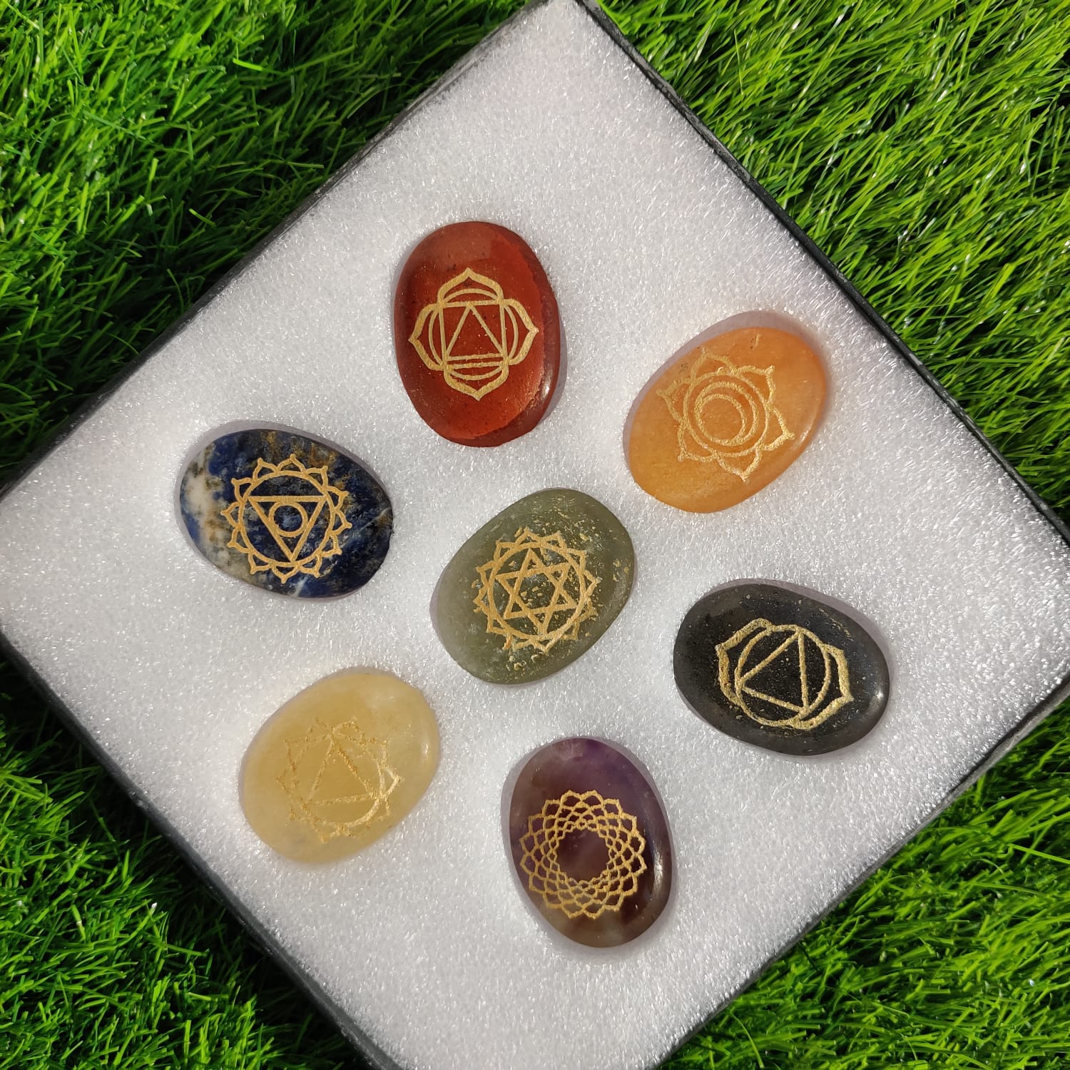 Vastu 7 Chakra Meditation Stone Box - For meditation over all peace