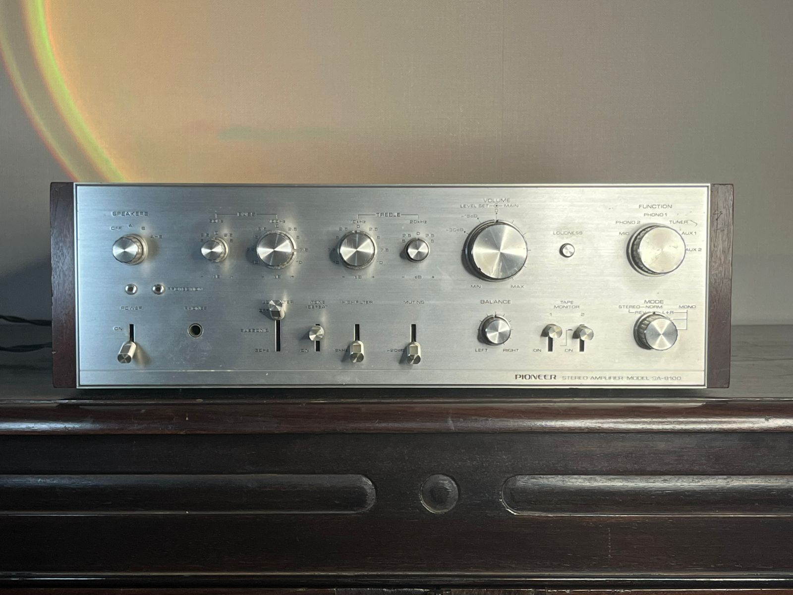 Pioneer SA-8100 Stereo Amplifier