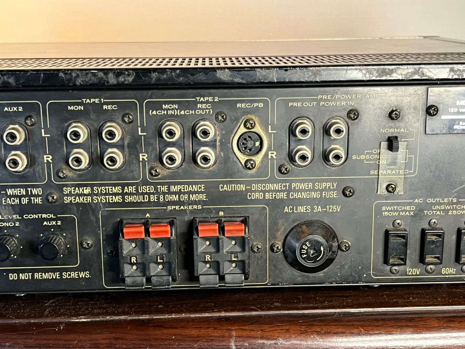 Pioneer SA-8100 Stereo Amplifier