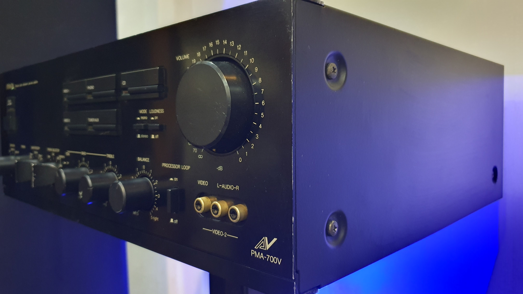 Denon PMA-700V