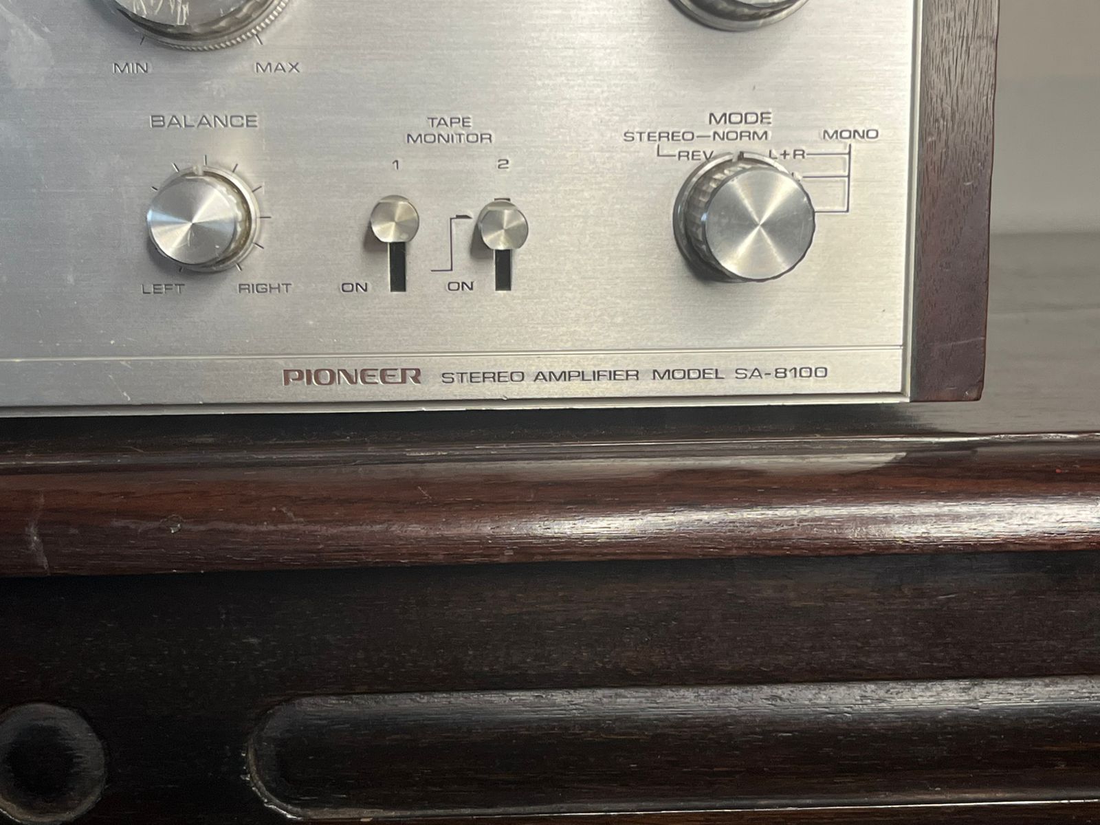 Pioneer SA-8100 Stereo Amplifier