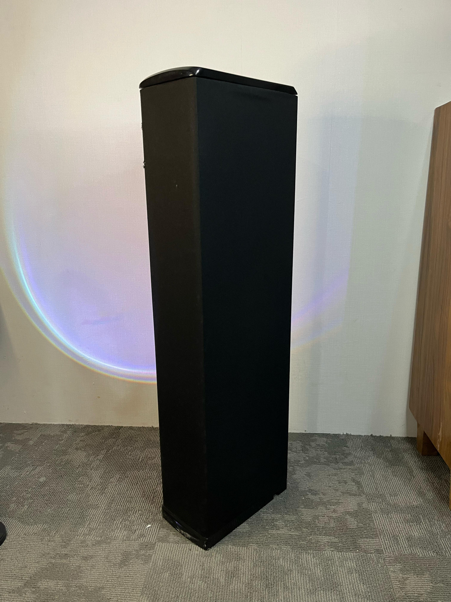 Definitive Technology BP7006