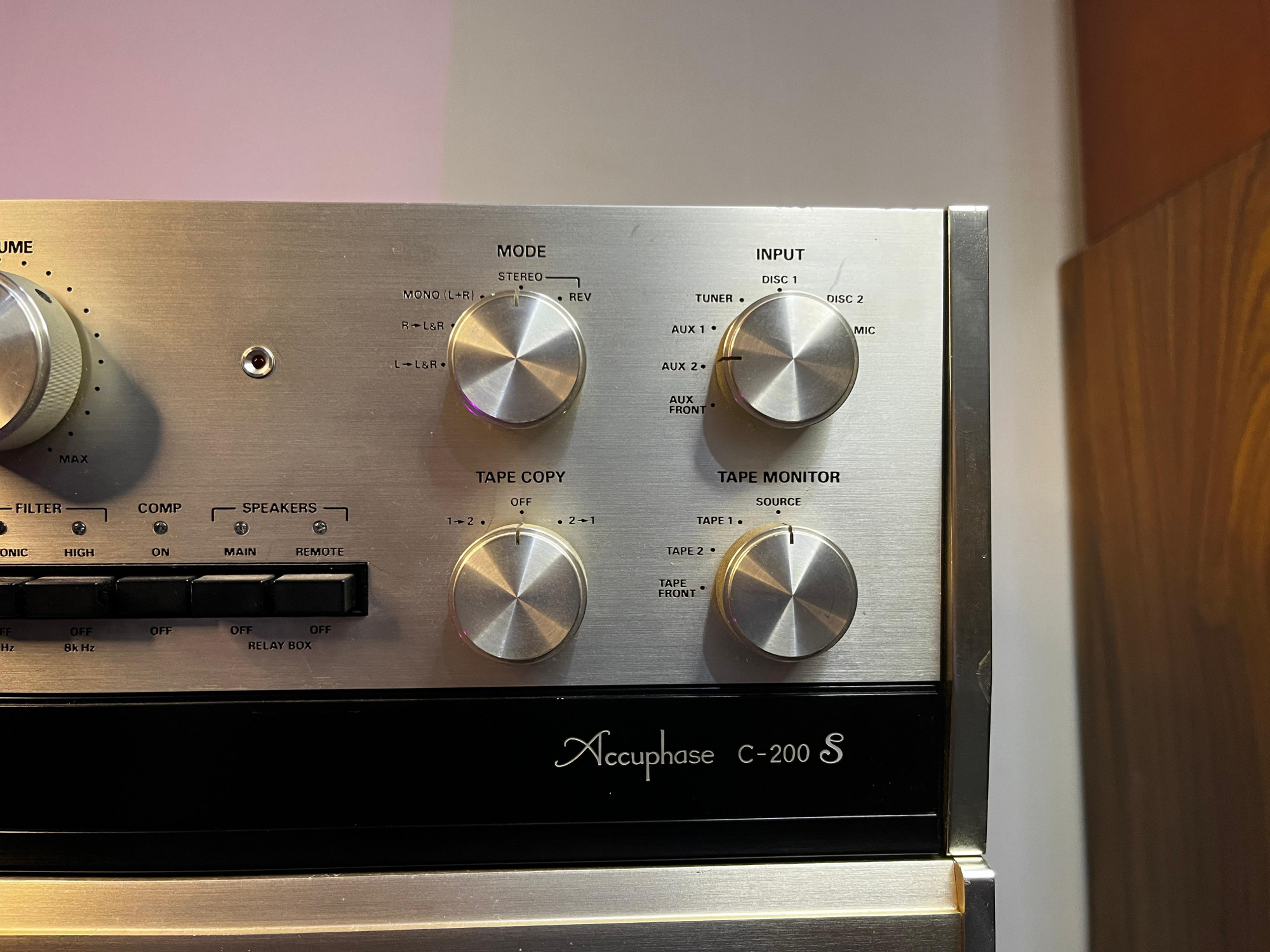 Accuphase C-200 and Accuphase P-250