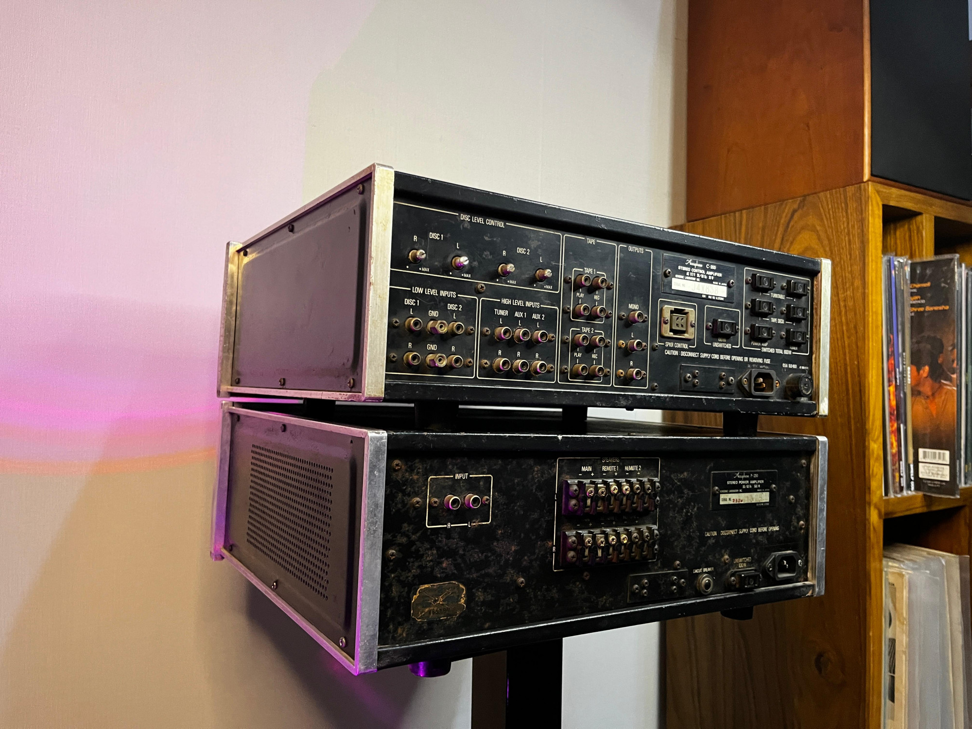 Accuphase C-200 and Accuphase P-250