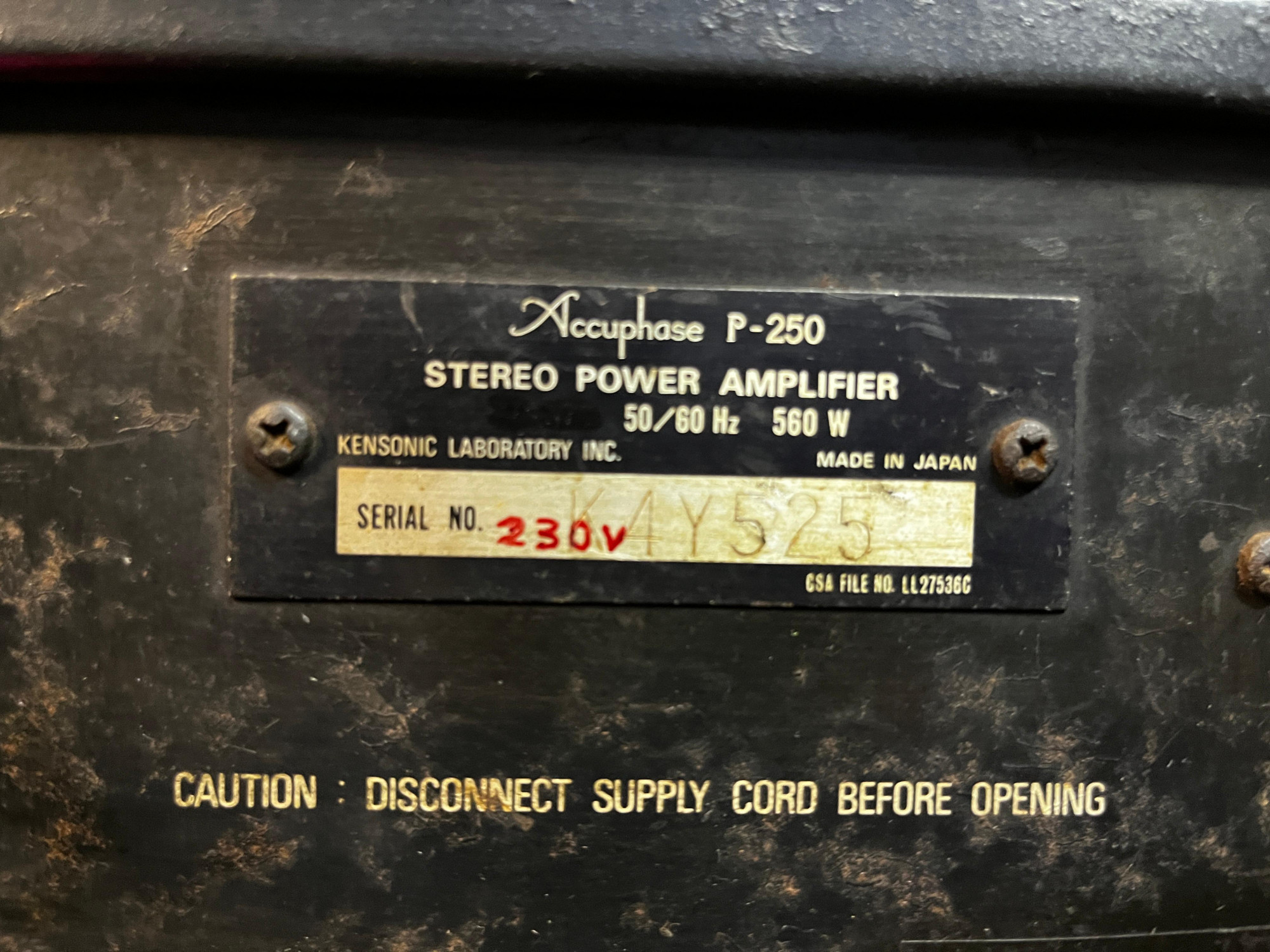 Accuphase C-200 and Accuphase P-250