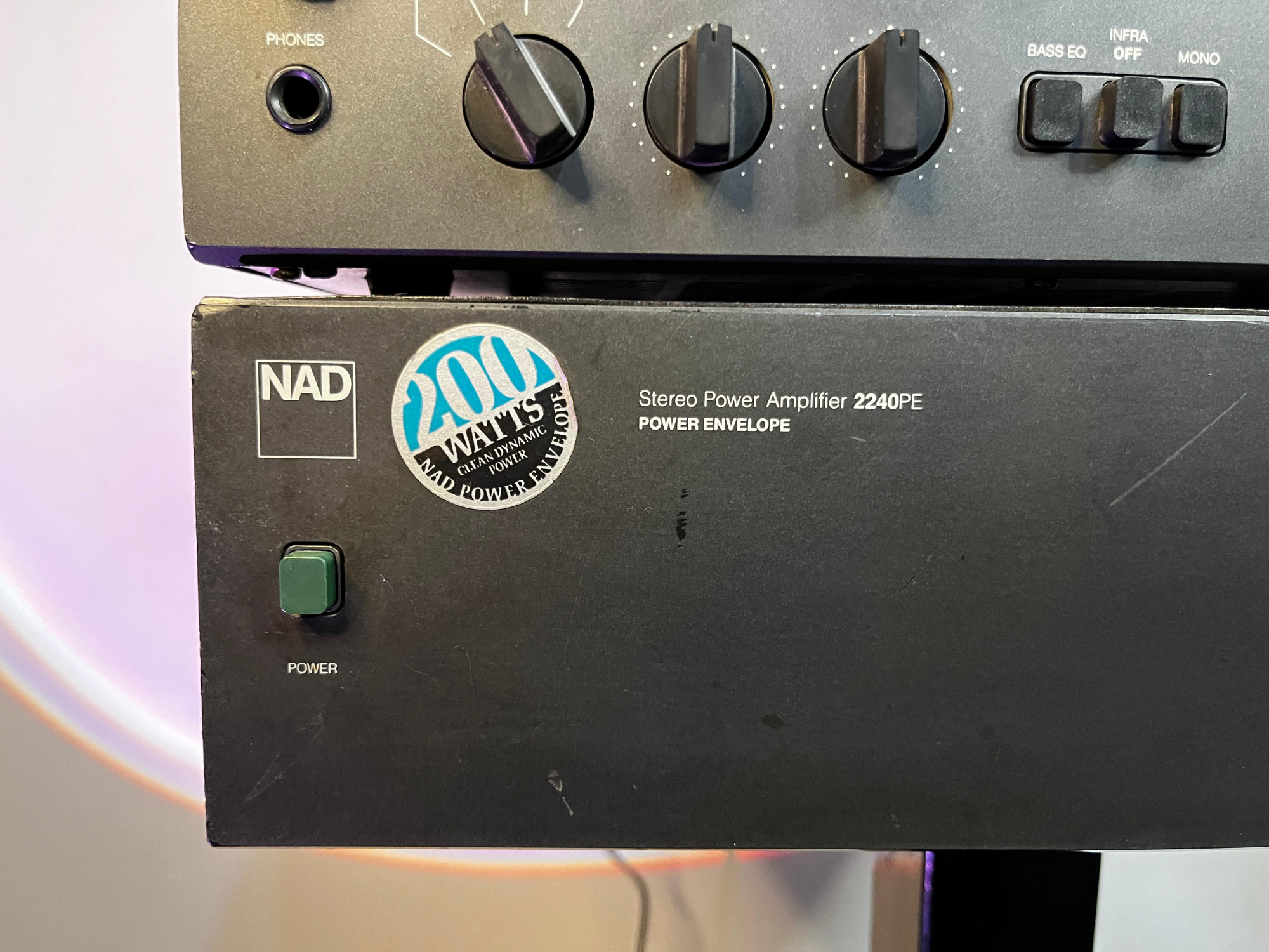 Nad 3240PE stereo amplifier Nad 2240PE stereo power amplifier