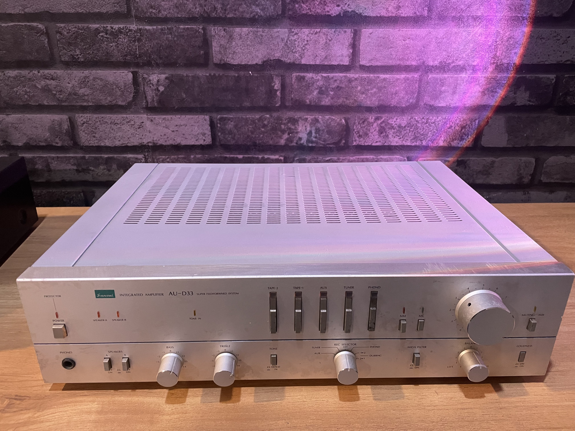 Sansui AU-D33