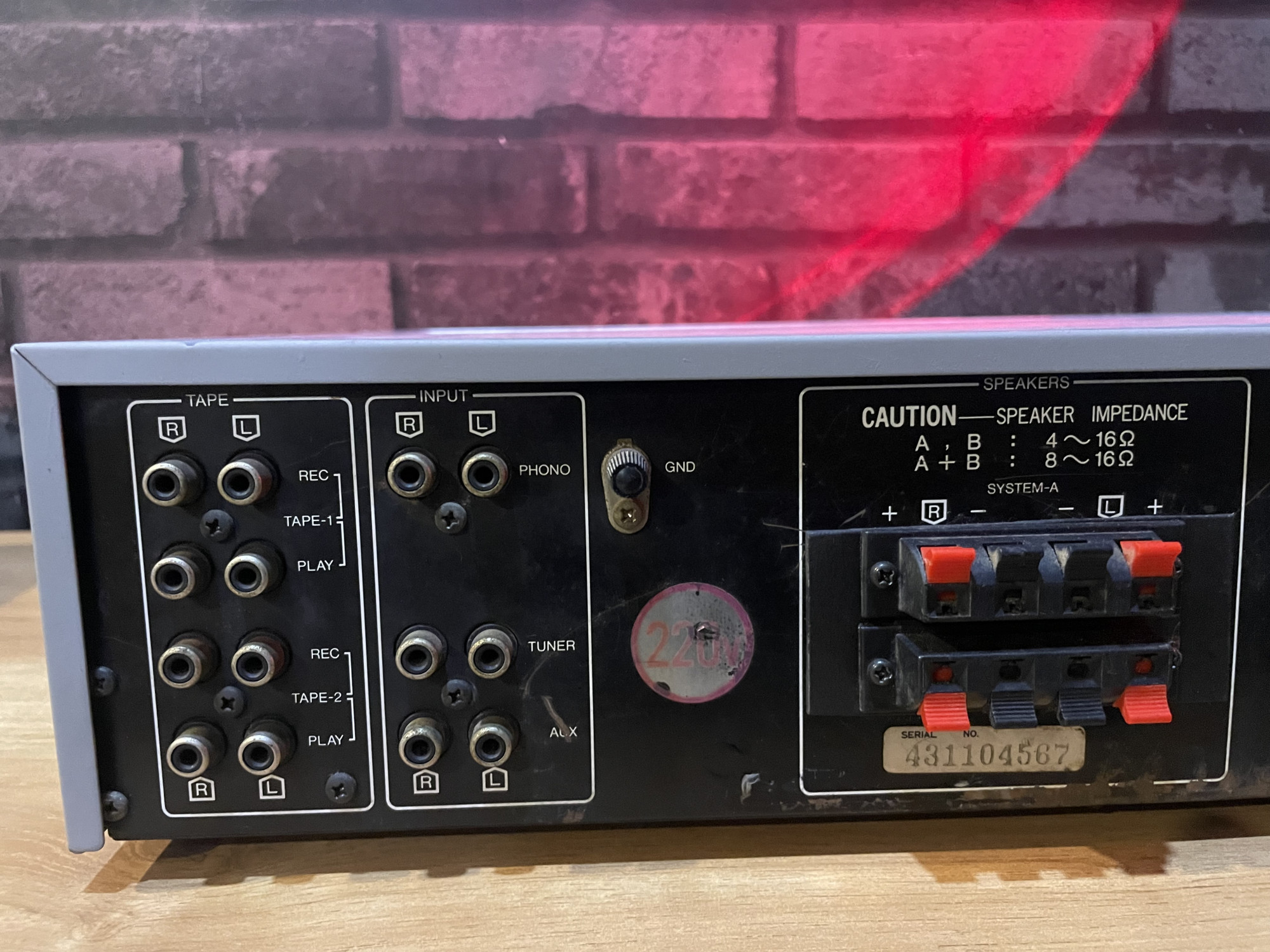 Sansui AU-D33
