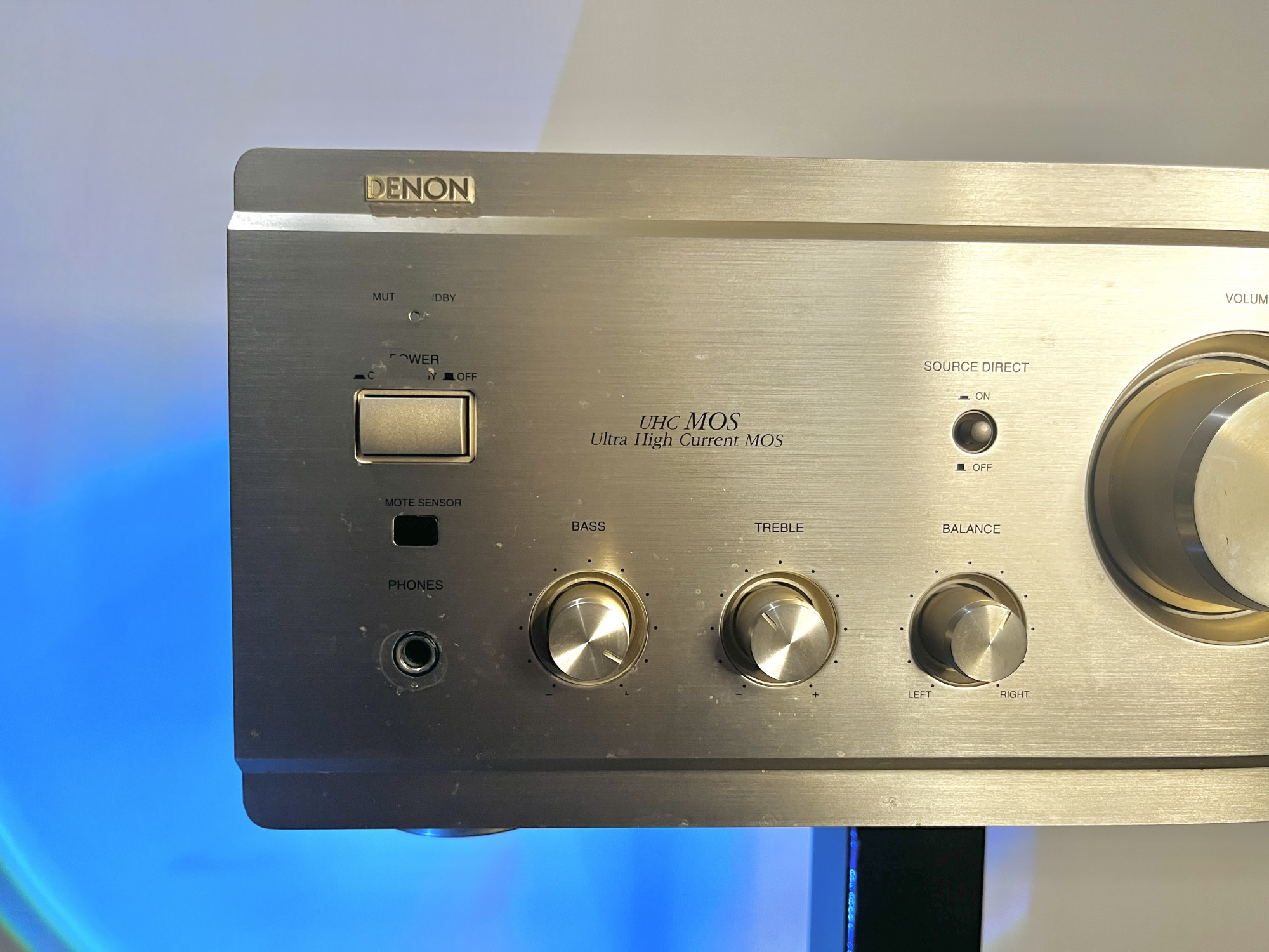 Denon PMA2000R stereo integrated amplifier