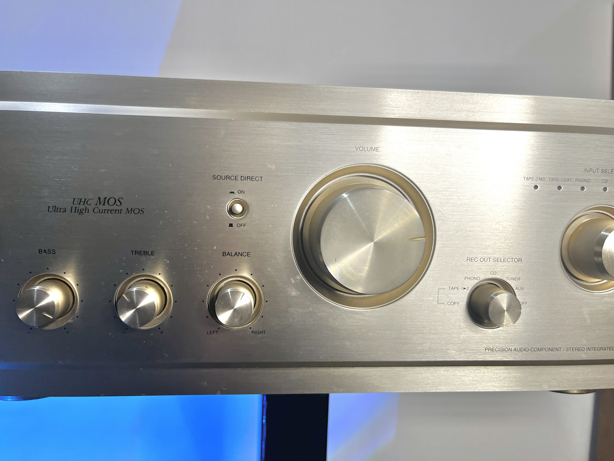 Denon PMA2000R stereo integrated amplifier