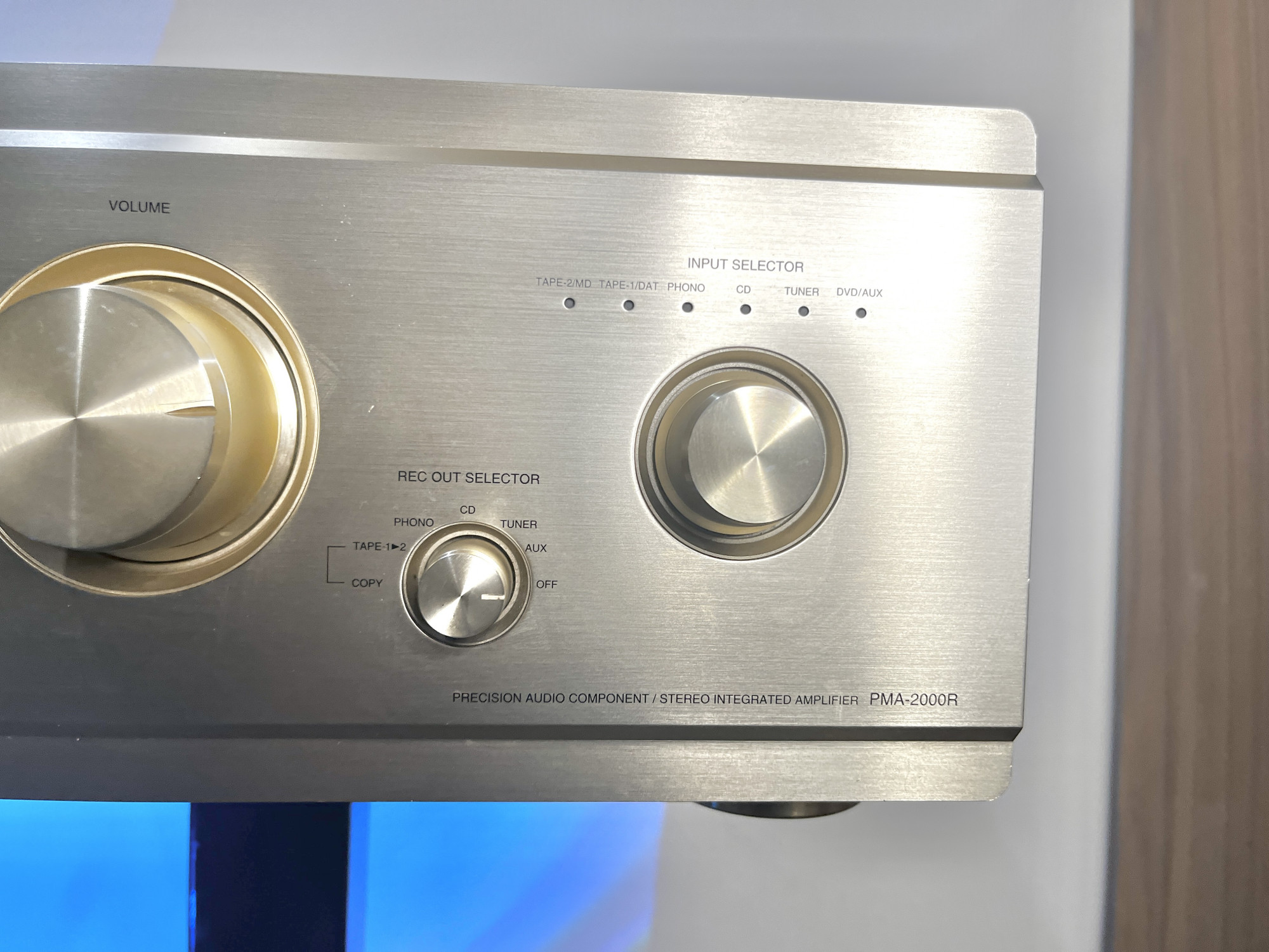 Denon PMA2000R stereo integrated amplifier