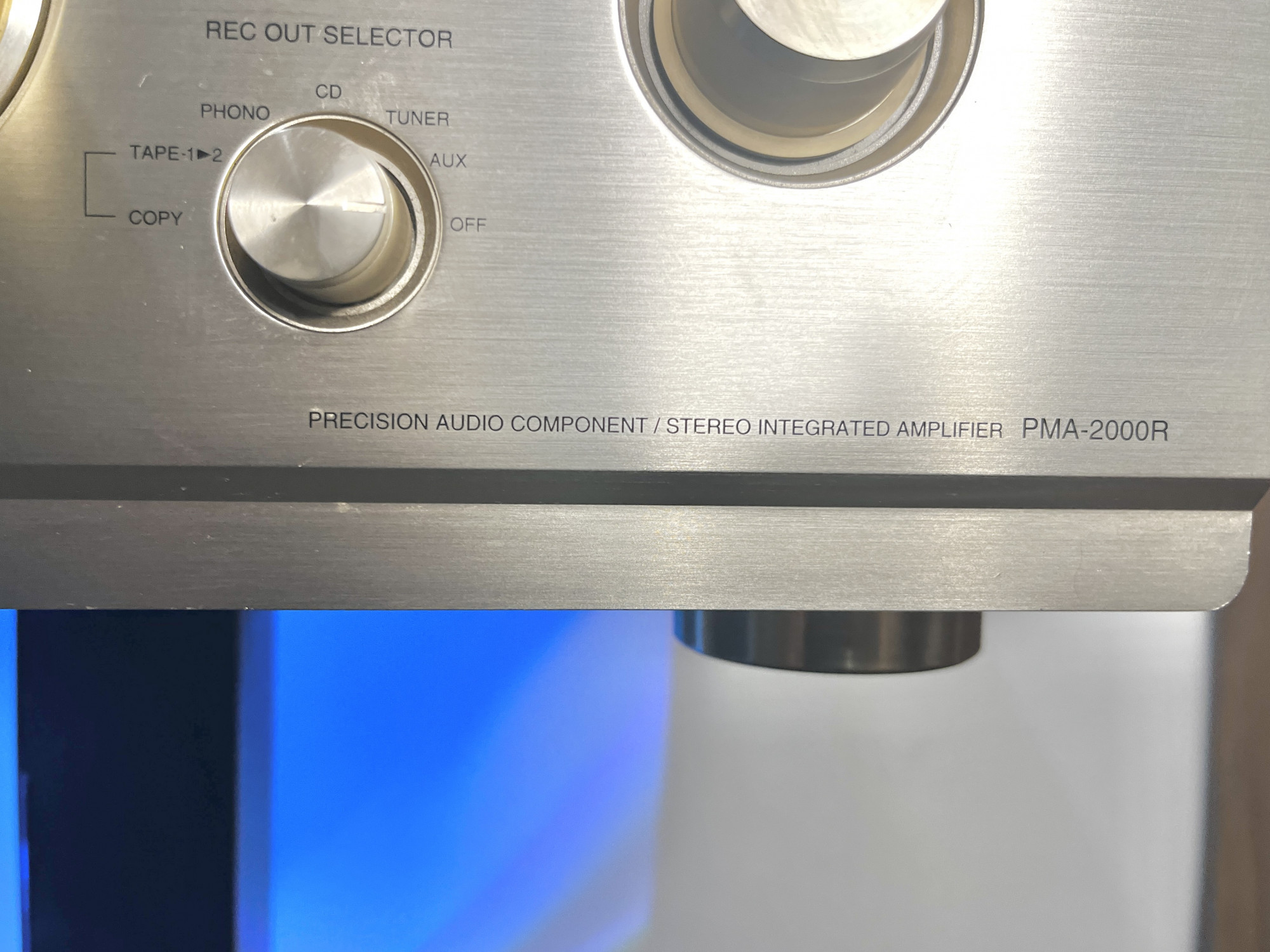 Denon PMA2000R stereo integrated amplifier