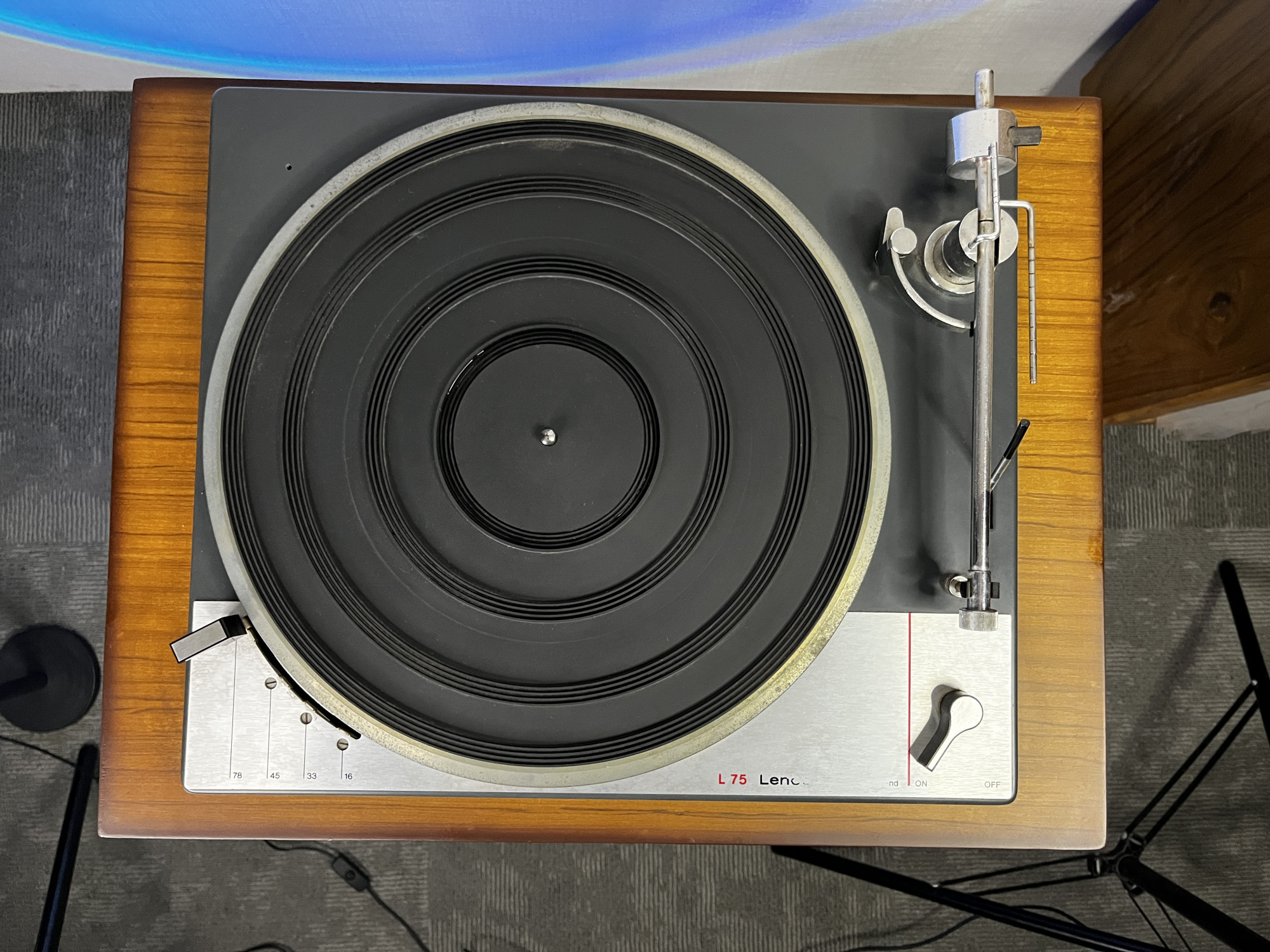 Lenco L75 turntable