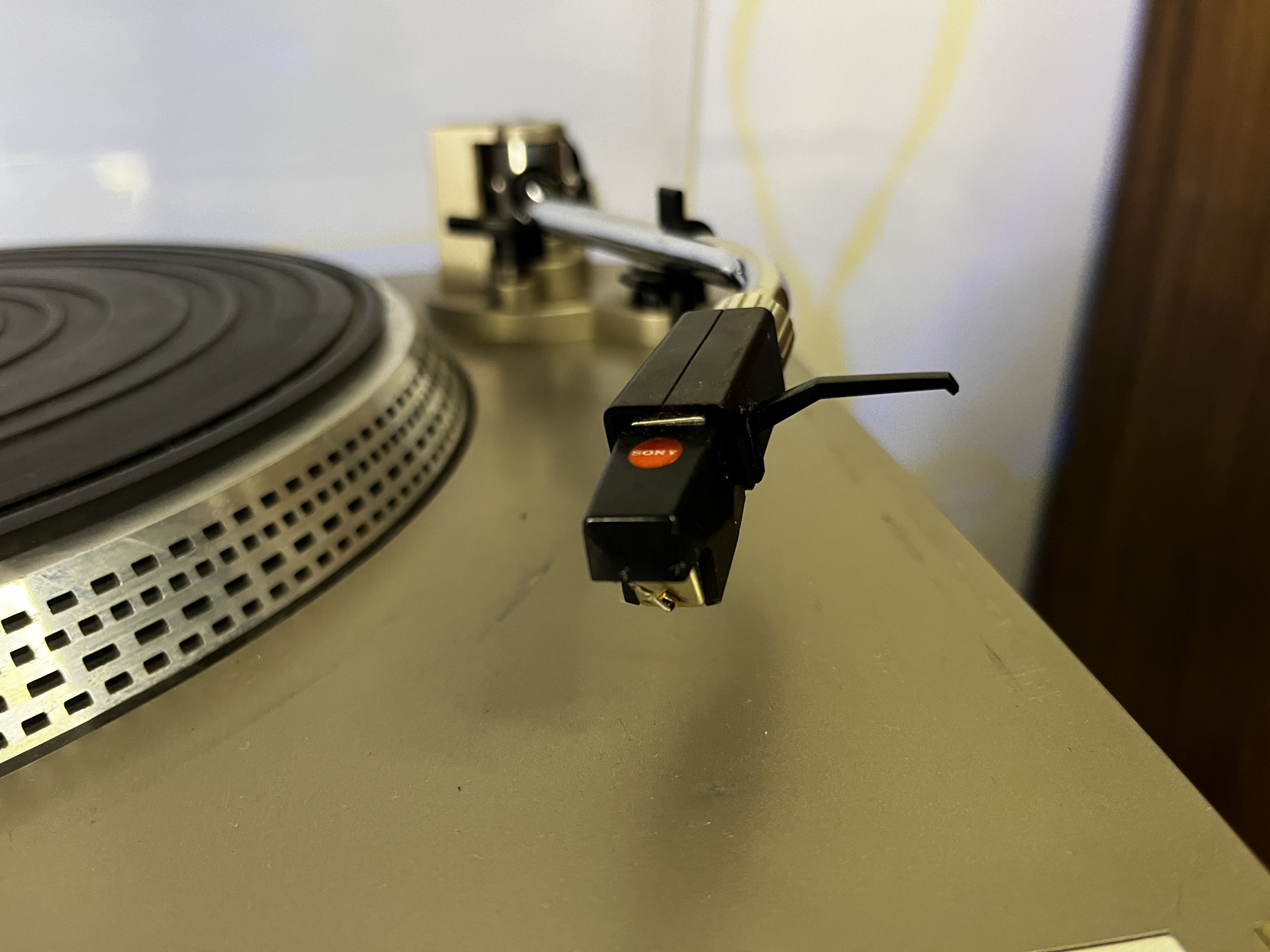 Sony PS 212A direct drive automatic turntable system