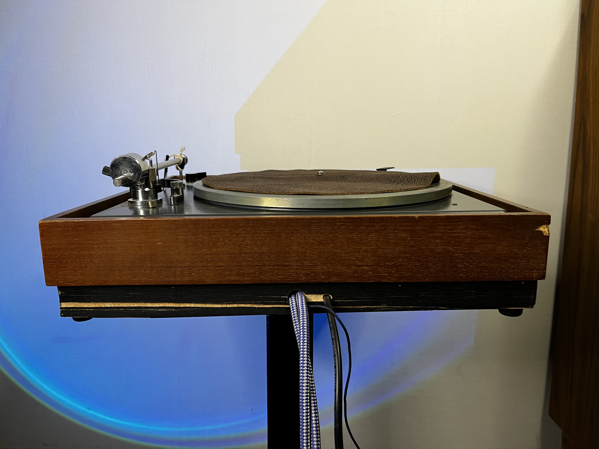 Goldring-Lenco GL75 Turntable
