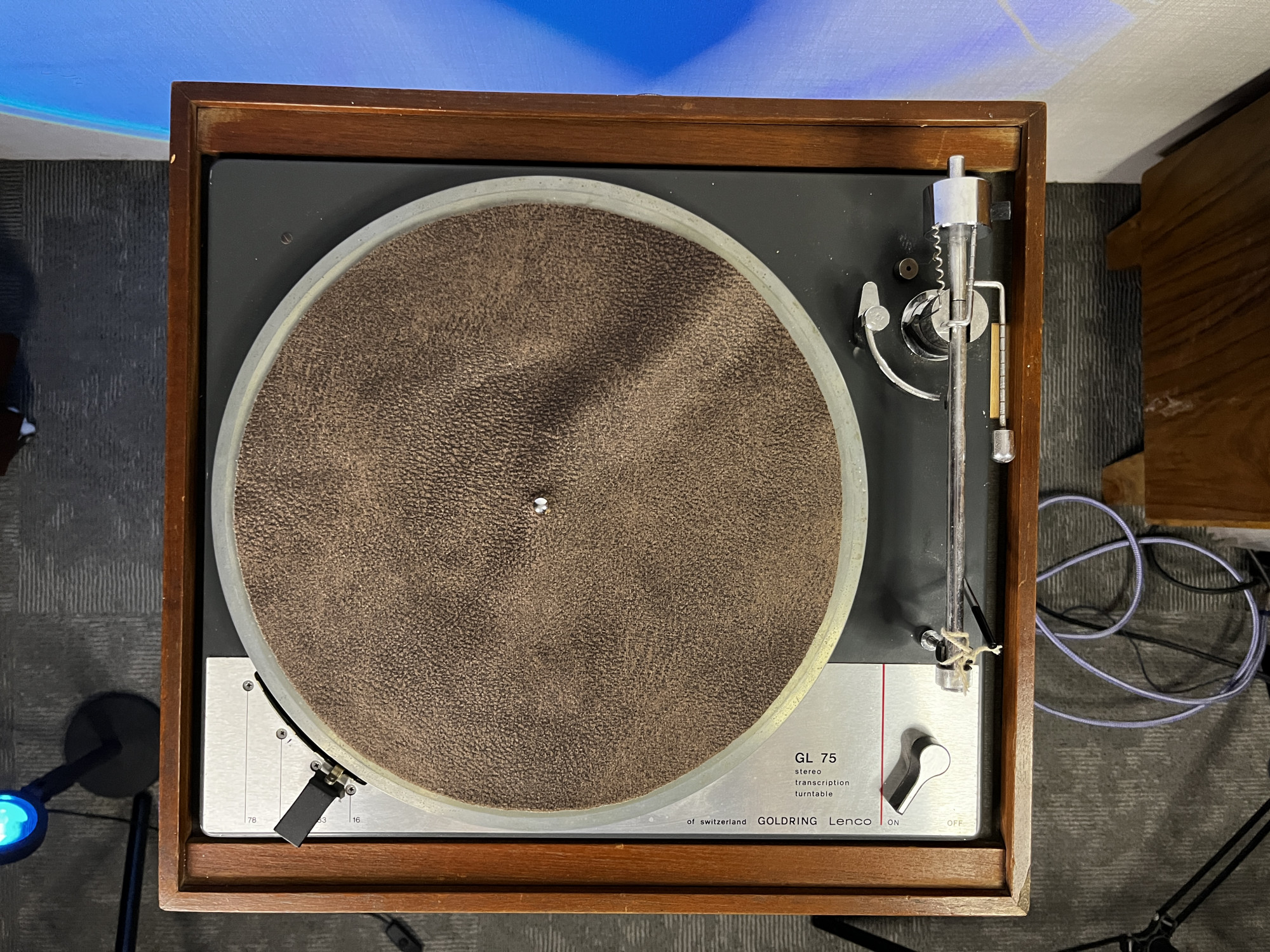 Goldring-Lenco GL75 Turntable