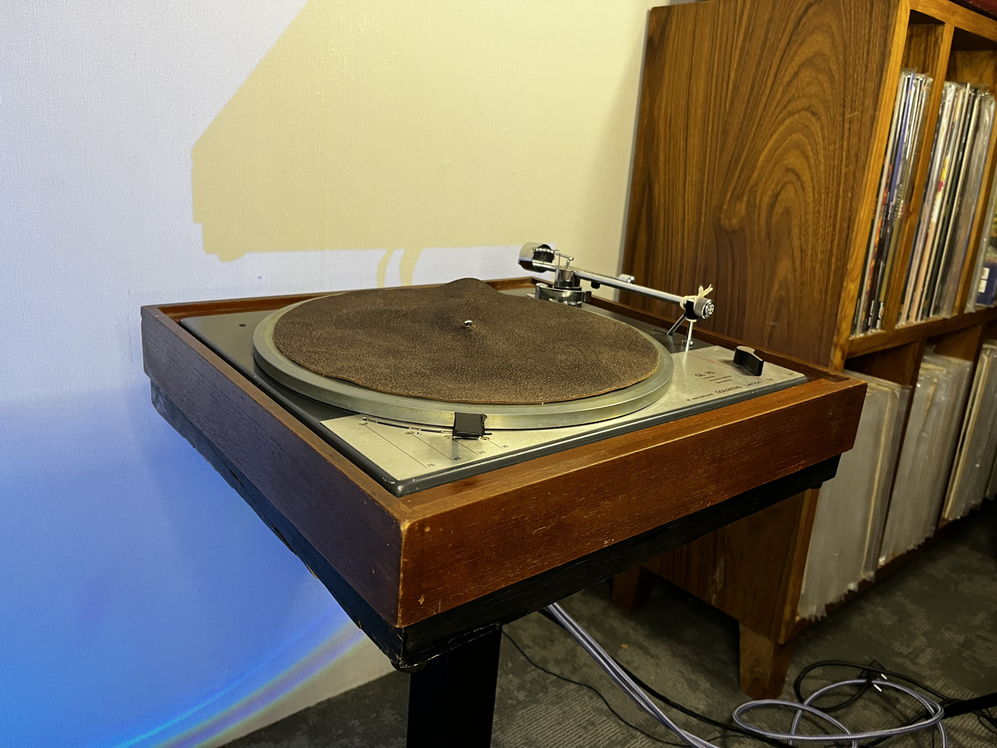 Goldring-Lenco GL75 Turntable