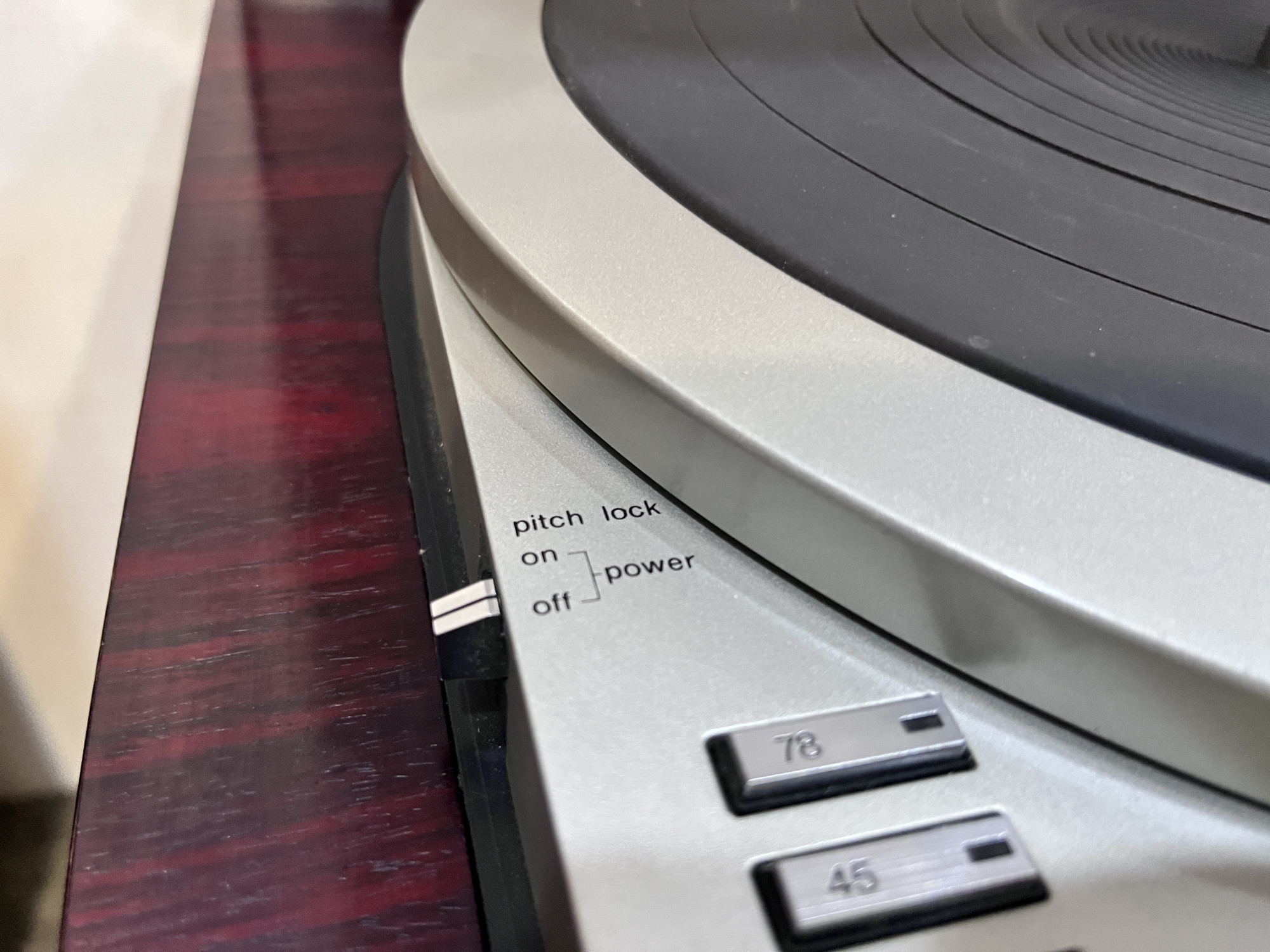 Technics Quartz SP-15 direct drive turntable