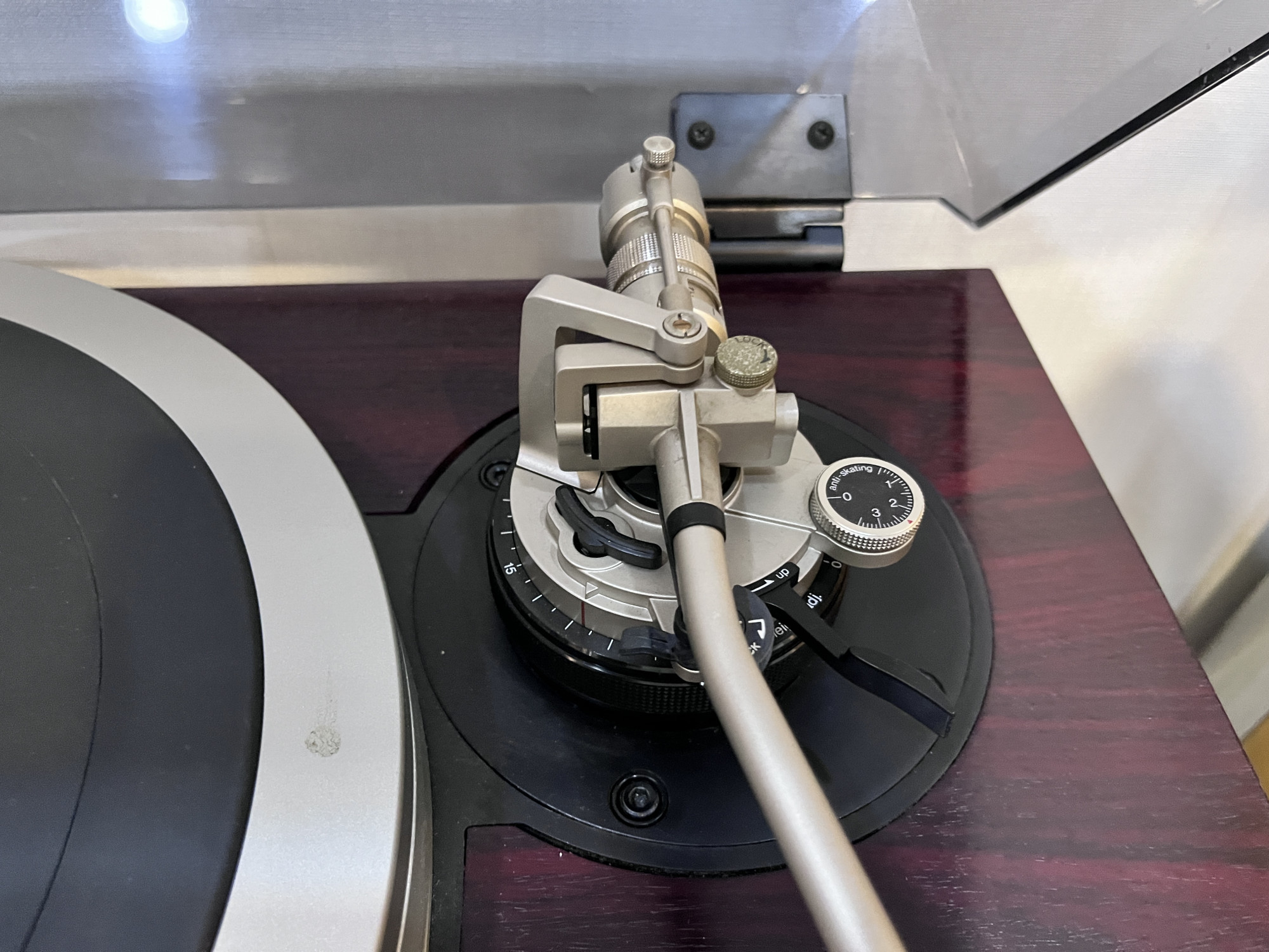 Technics Quartz SP-15 direct drive turntable