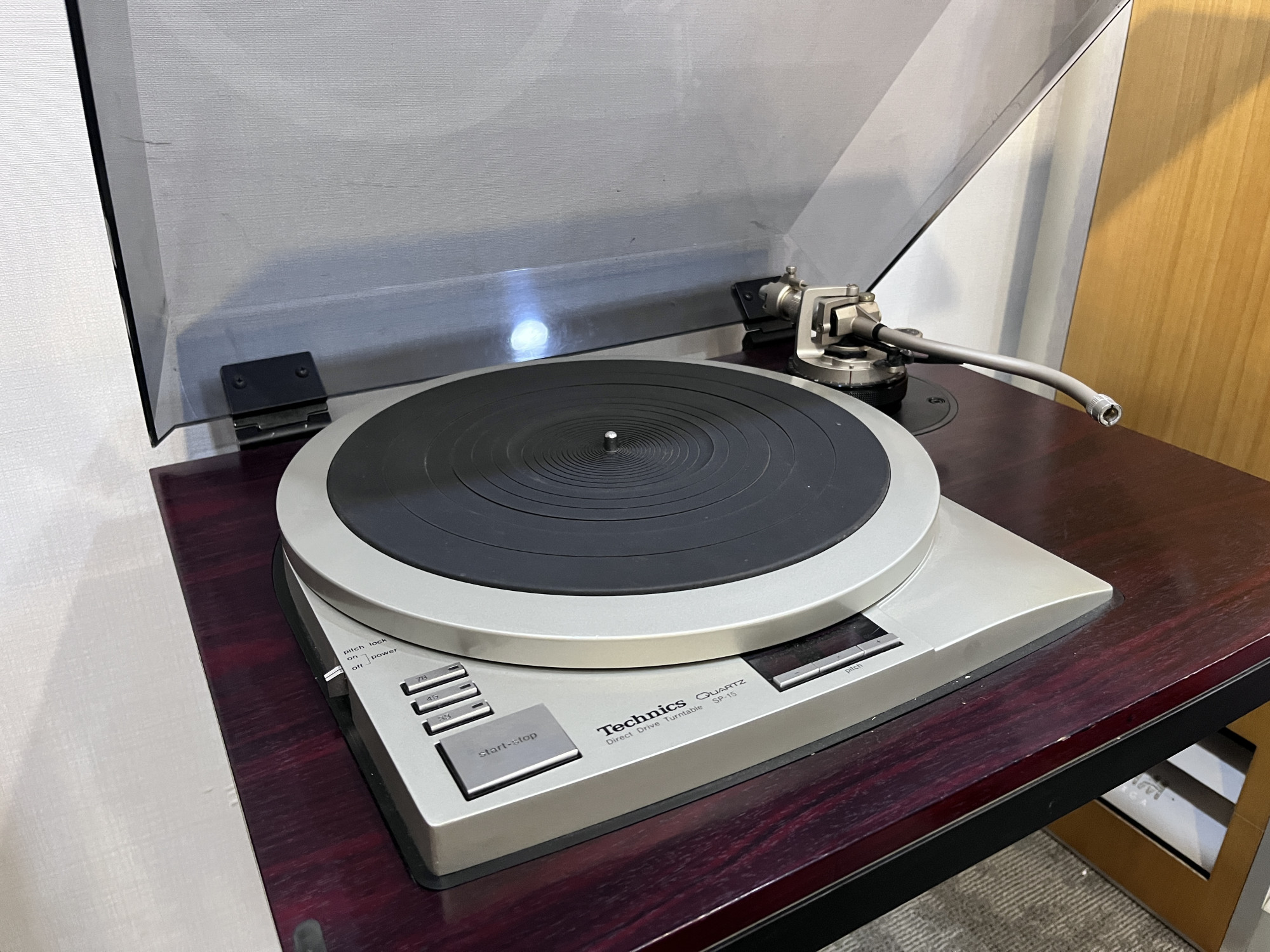 Technics Quartz SP-15 direct drive turntable