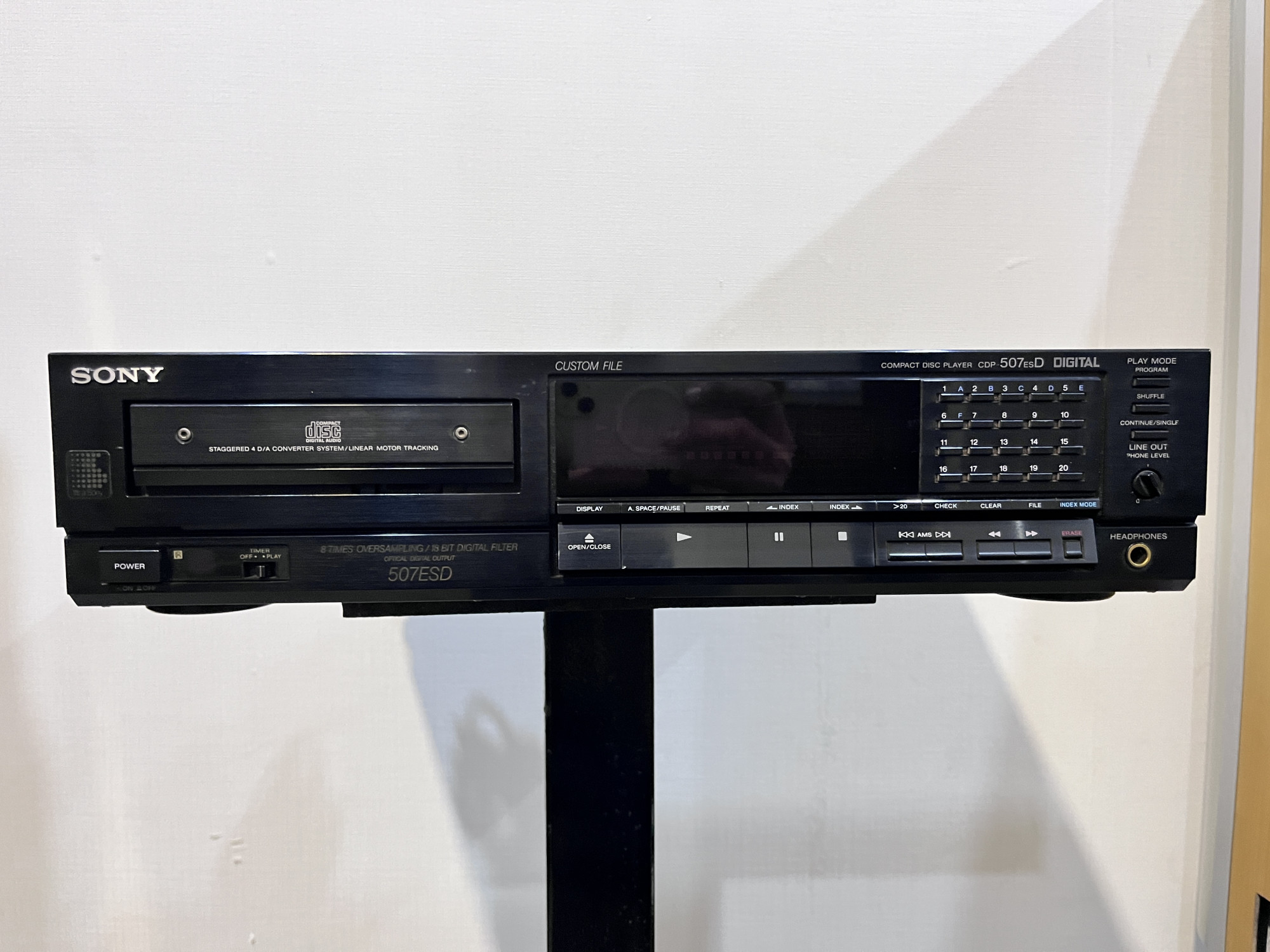 Sony Compact Disc Player CDP-507ESD