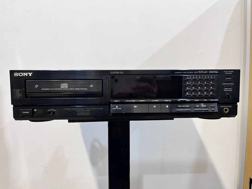 Sony compact disc player CDP 507esD digital