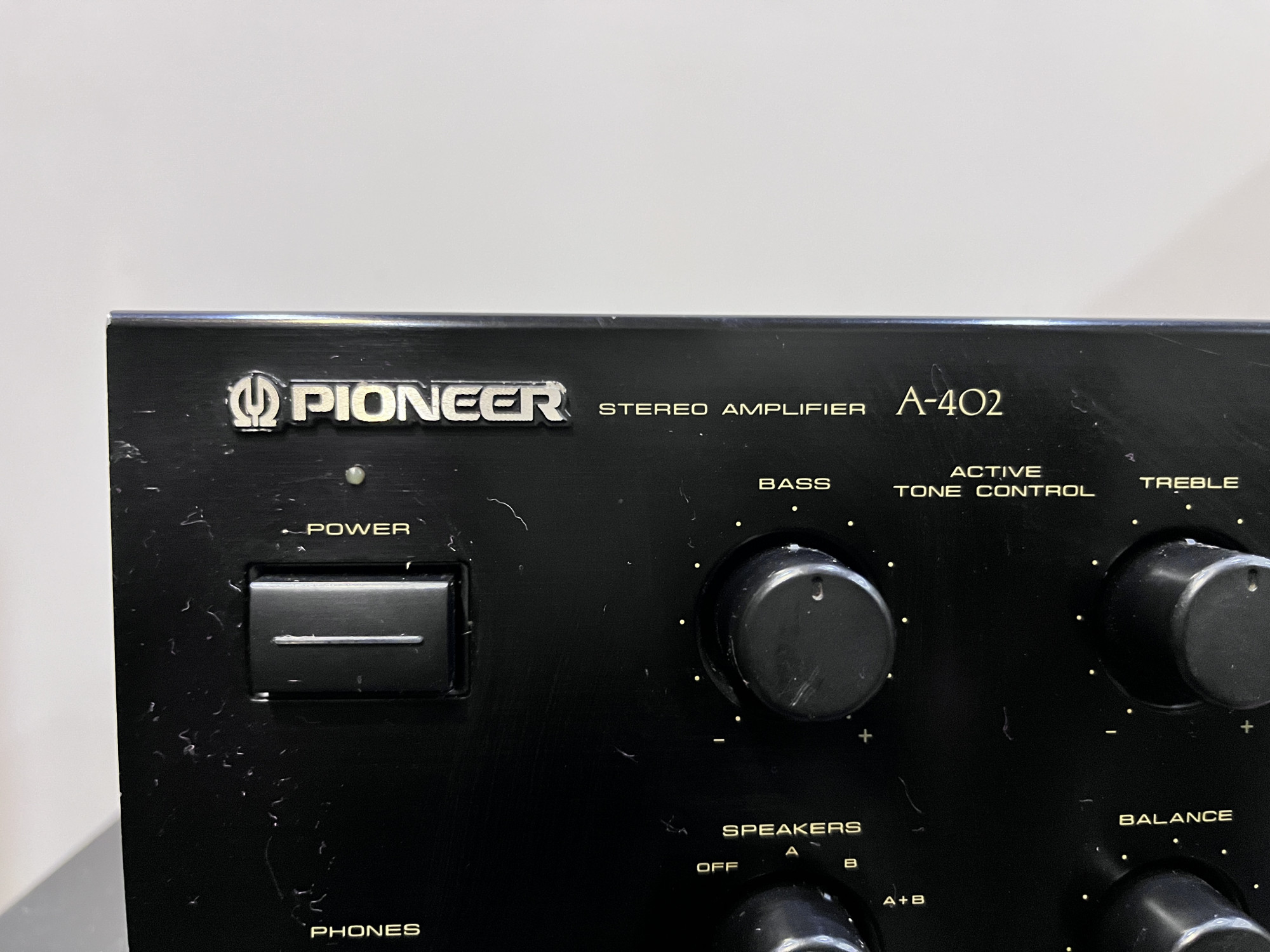 Pionner Stereo Amplifier A-402