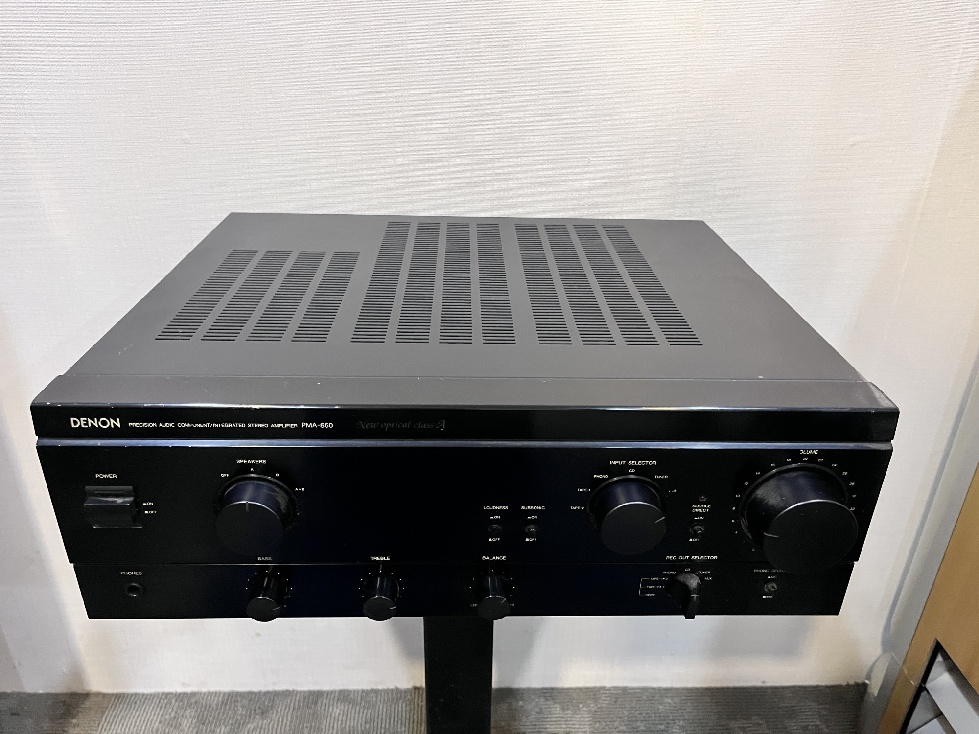 Denon PMA-660 amplifier